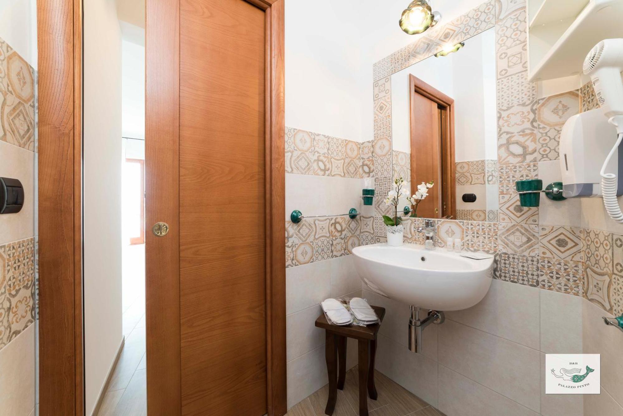 B&B Palazzo Pinto 2 Vietri Extérieur photo